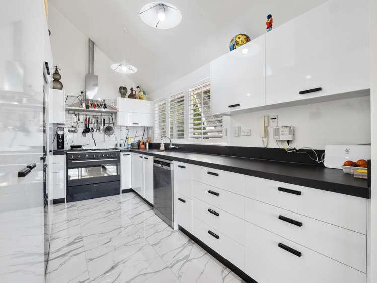 30b The Parade Saint Heliers_6