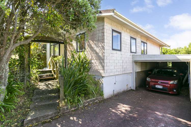 13/37 Bracken Road Paparangi_11