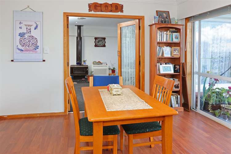 4247 Great North Road Glendene_12