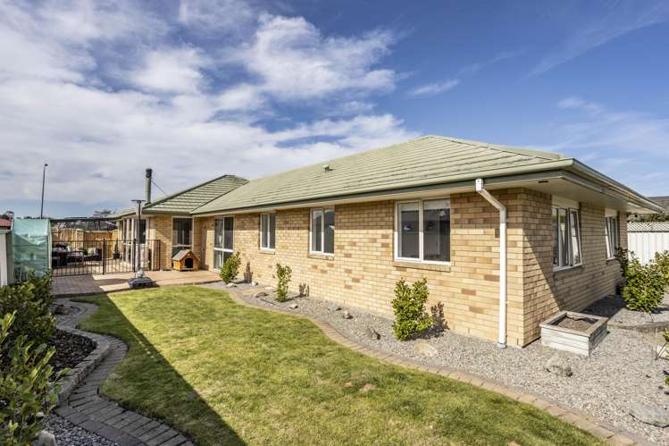 22 Paget Drive Woodend_33