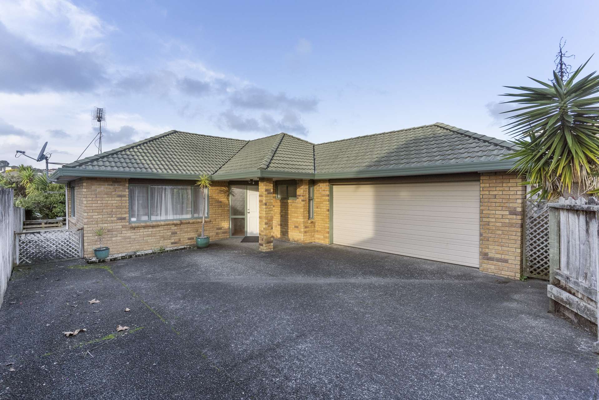 2/24 Somerset Road Mount Roskill_0