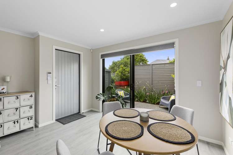 5 Te Whiti Grove Waterloo_9