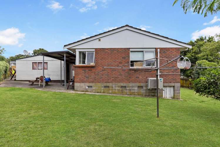 21 Oreti Place Clover Park_19