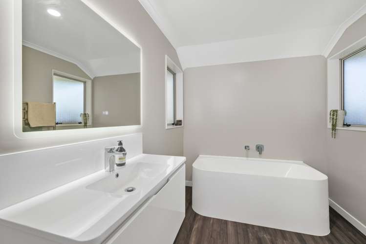 38C Dillons Point Road Islington_18