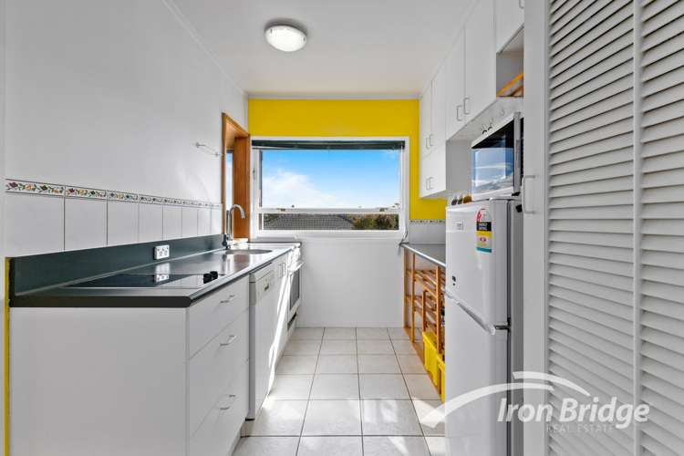 2/57a Northboro Road Belmont_5