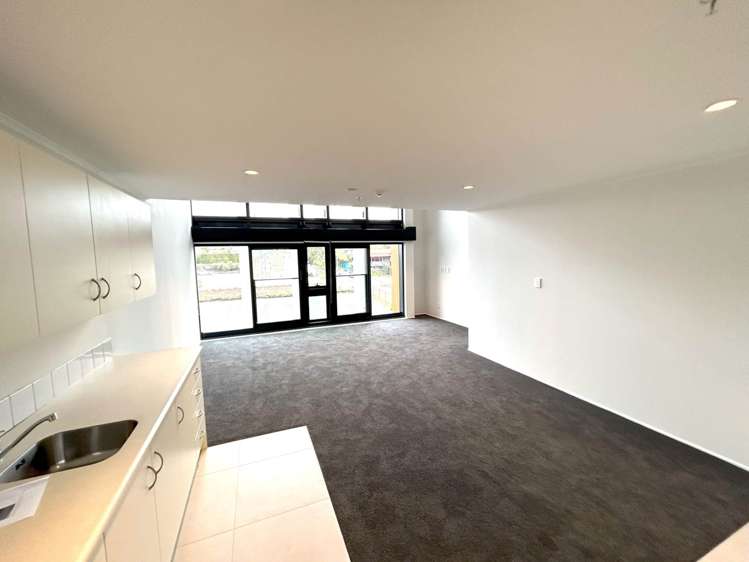 16F/30 Westward Ho Glen Eden_2