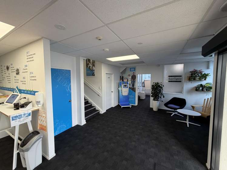 8 George Bourke Drive Mt Wellington_6