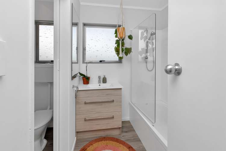 22 Toetoe Road Otaika_18