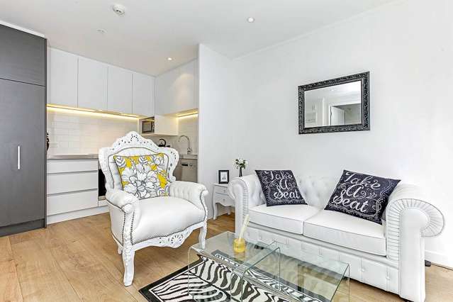 108/27 Union Street City Centre_2