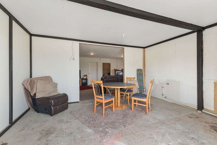 1633 Thongcaster Road Oxford_10