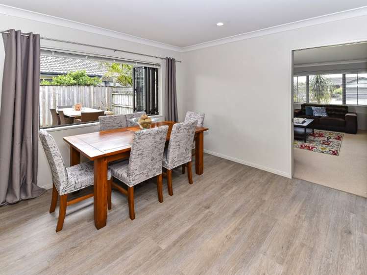 14 Turnberry Drive Wattle Downs_13