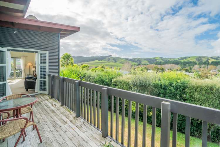 7 Empressa Heights Helensville_15