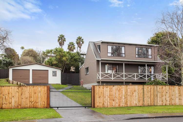 2 Raelene Place Massey_0