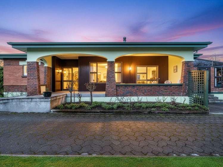  442 Queens Drive Windsor_12