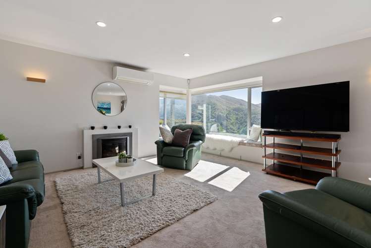 68 Downing Street Crofton Downs_9