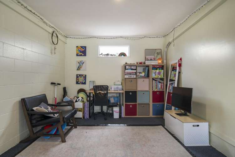 1/4046 Great North Road Glen Eden_12