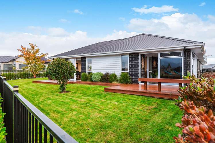 2 Roto Close Wharewaka_12