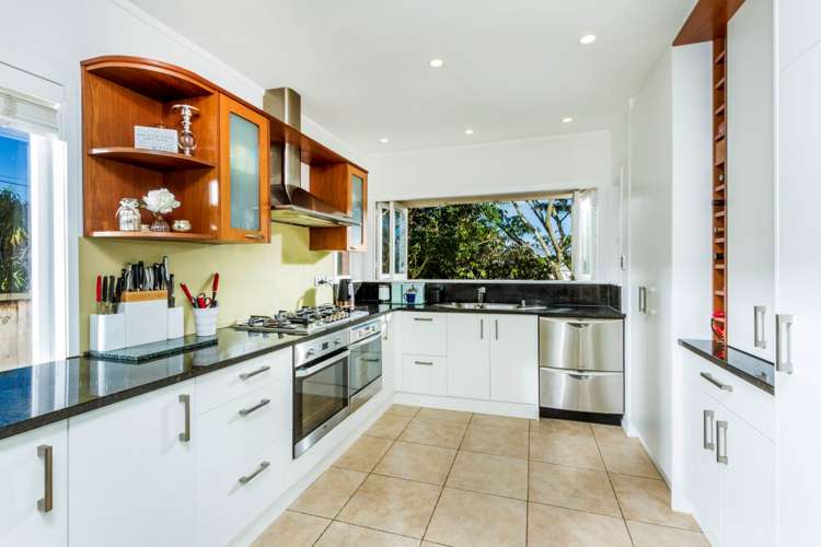 36 Rewi Street Torbay_14