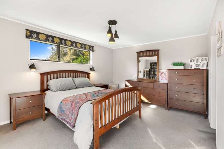 18 Truscott Grove Awapuni_13