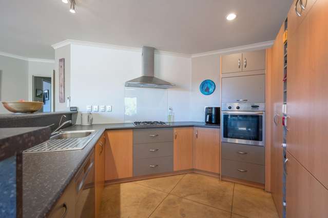 6 Ben Bracken Place Bishopdale_3