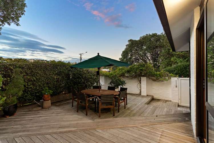 2/12 Penzance Road Mairangi Bay_24