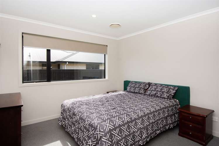 16 Spitfire Drive Burleigh_9