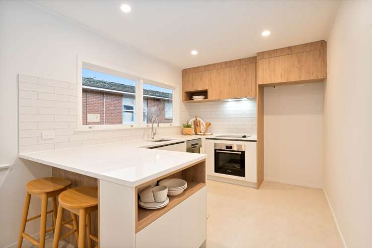 96 Pupuke Road Hillcrest_10