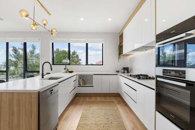 43 Knights Road Rothesay Bay_11