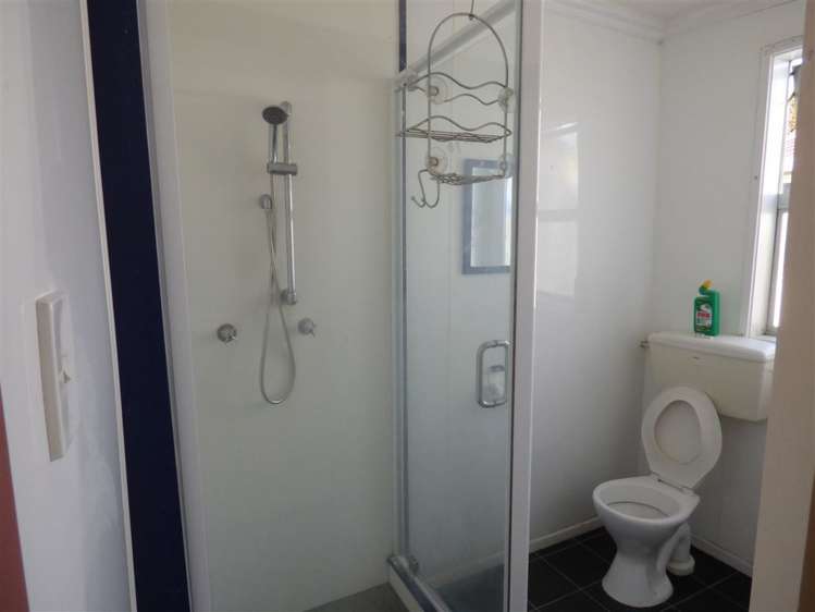 56 Esplanade Kaka Point_7