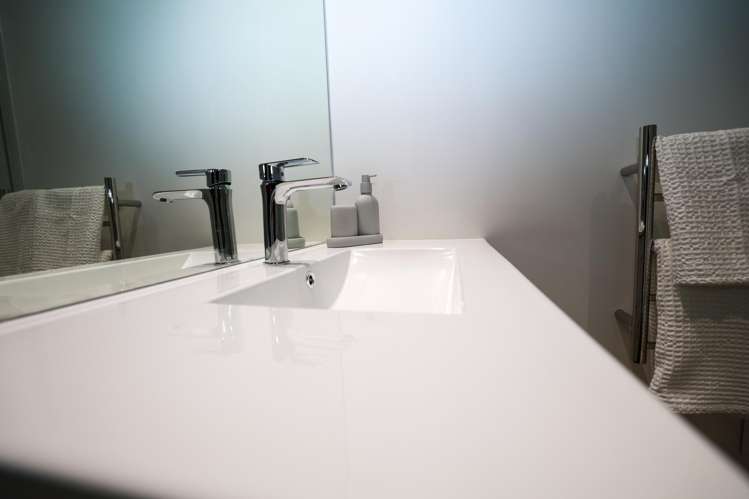 8/15 Keehan Drive Hilltop_15