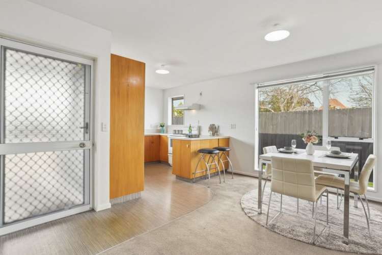 3/303 Burwood Road_4