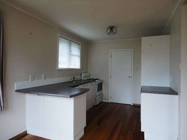 6 Waikaremoana Place Pakuranga Heights_2