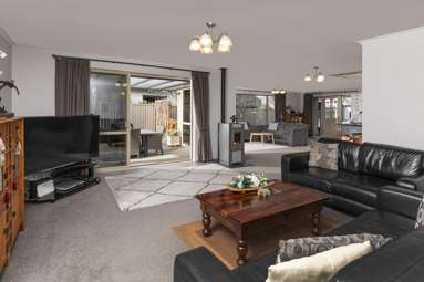 2 McKellar Court_1