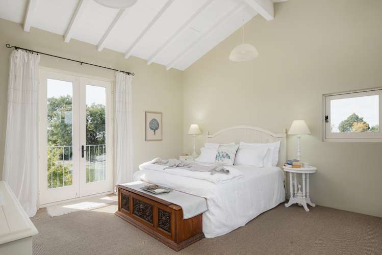 21 Fairbourne Drive Fairhall_24