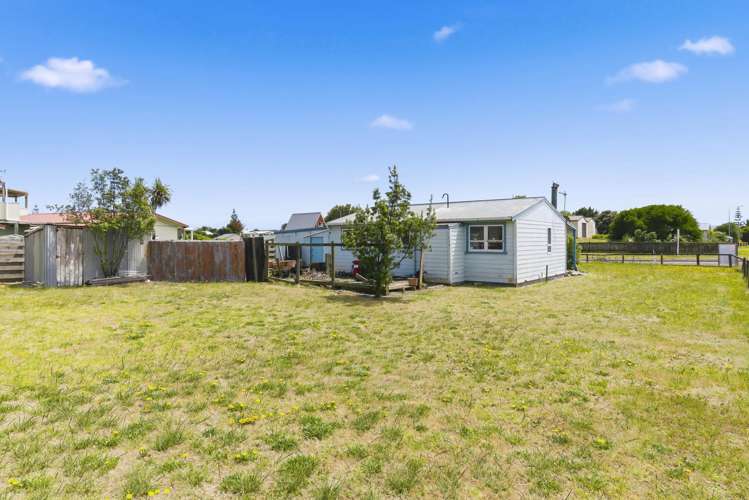 7 Takitimu Street Waitarere Beach_16