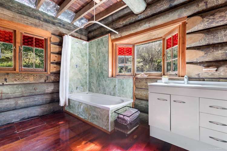 205 Hikuai School Road Hikuai_5