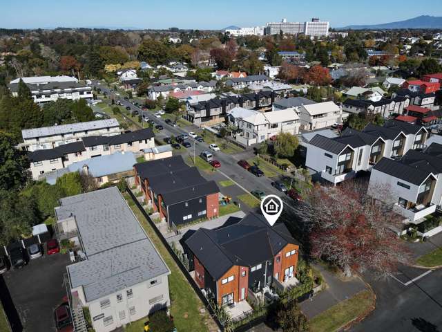 3/13 Palmerston Street Hamilton Central_1