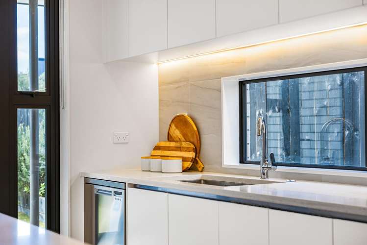 6 Desalt Drive Hobsonville_30