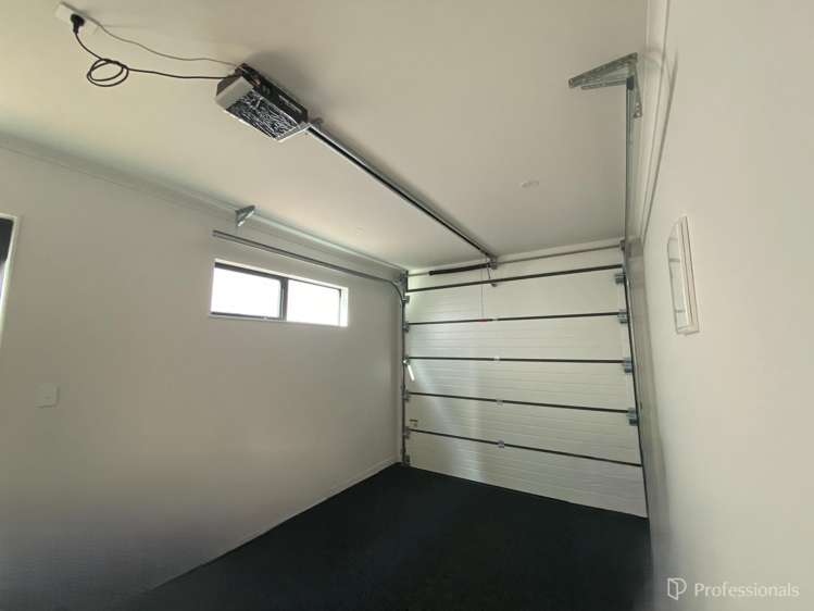 13 Sagitta Drive Flat Bush_26
