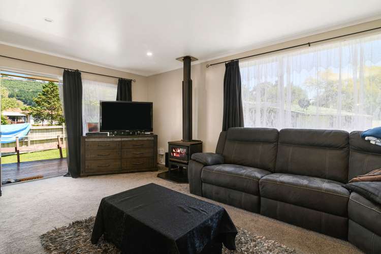 9 Luke Place Fairy Springs_5