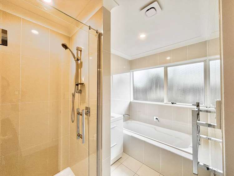 12 Ridgefield Lane East Tamaki Heights_13