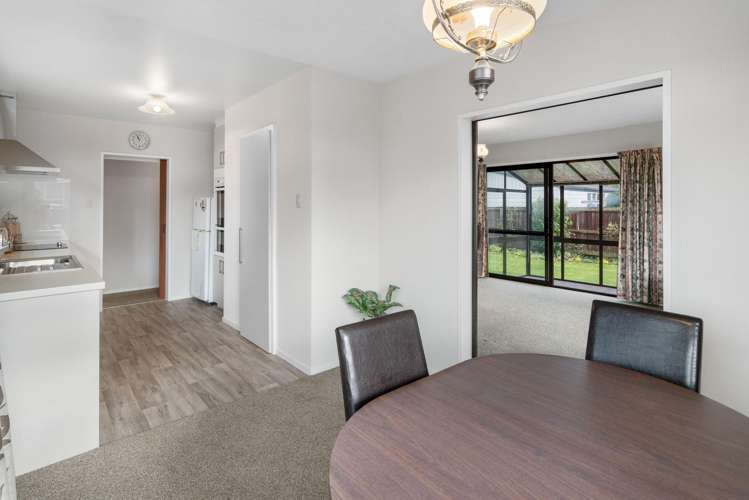 29 Wyatt Place Russley_17