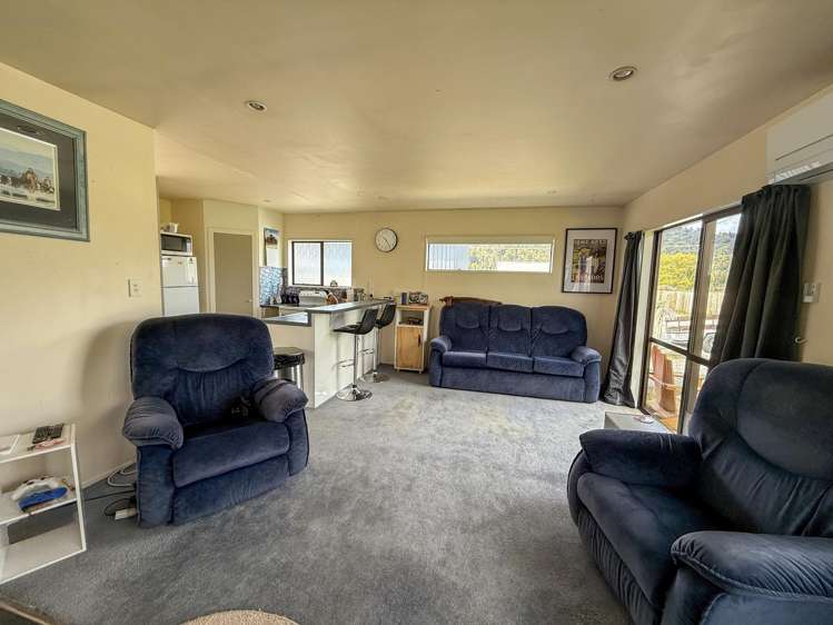 20 Wanganui Flat Road Harihari_9