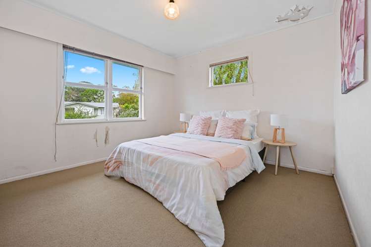 16 Te Anau Place Glenview_7