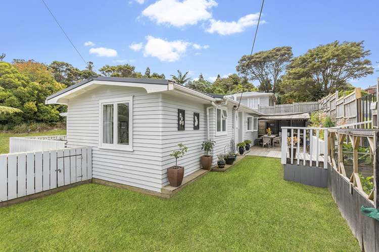 7 Norman Road Titirangi_0