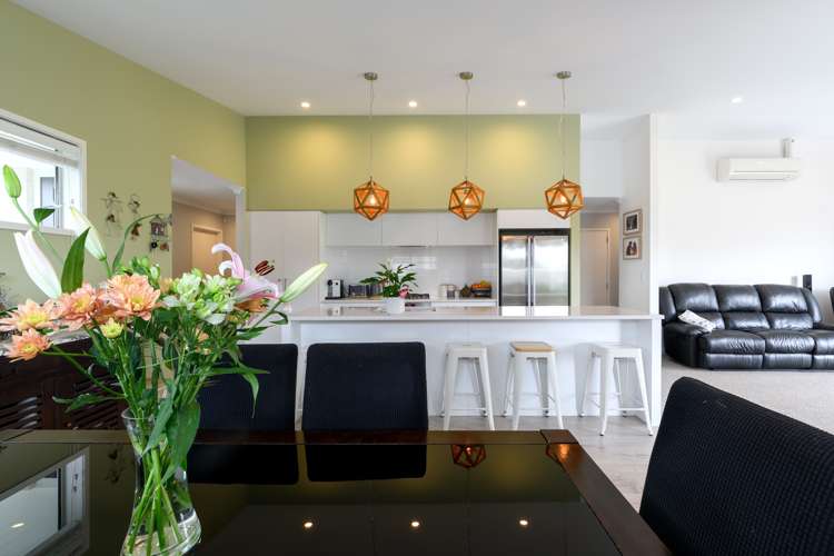 230 Ballintoy Park Drive Welcome Bay_10