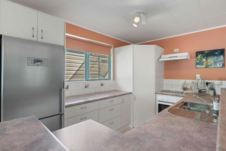 1693 Queen Charlotte Drive Queen Charlotte Sound_5