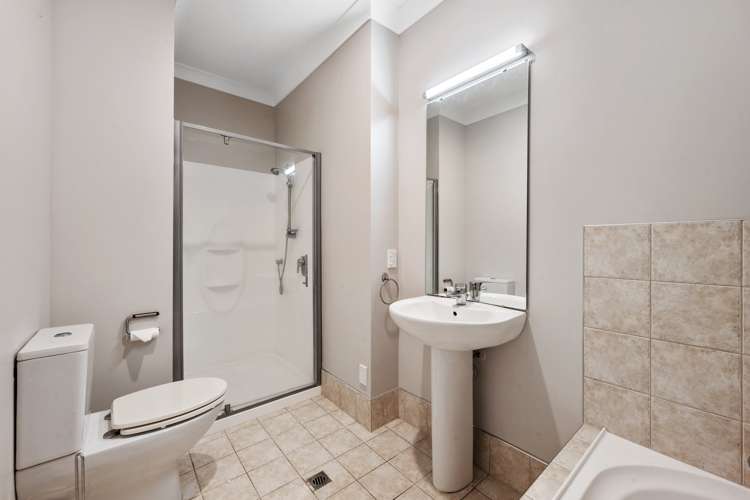 6/44 Carlos Drive Flat Bush_11