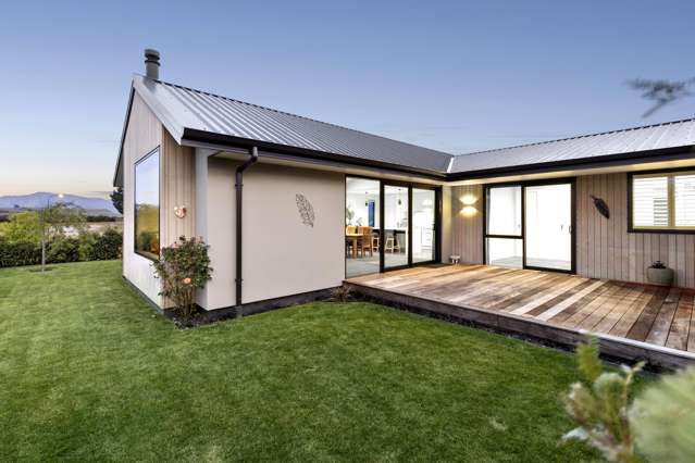 8 Tahi Street Albert Town_4