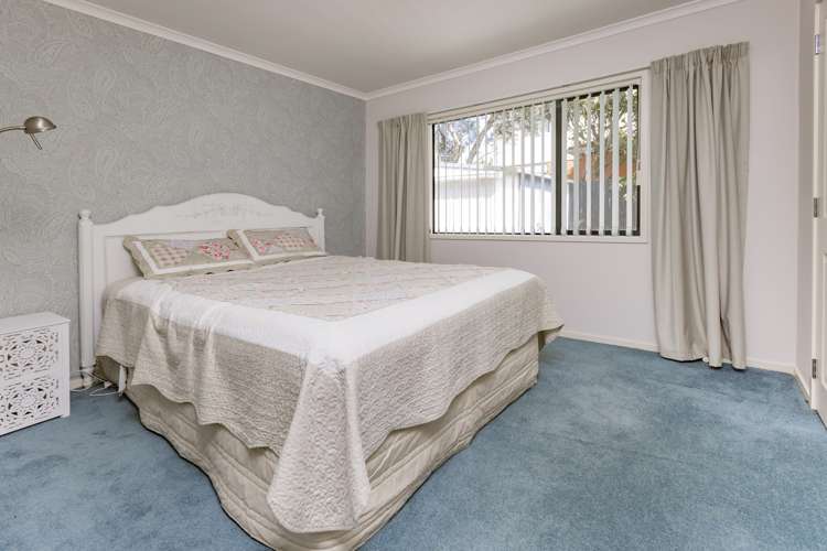 11 Norm Pellow Drive Manurewa_16